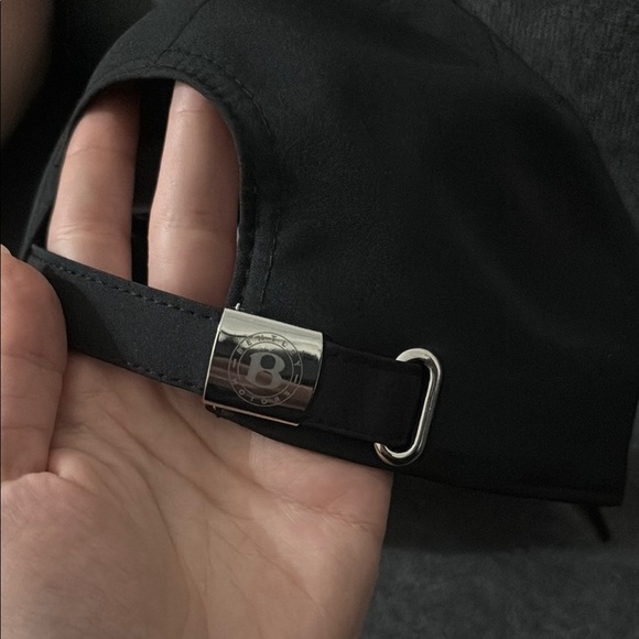 Bentley Black Cap - Picture 4 of 4
